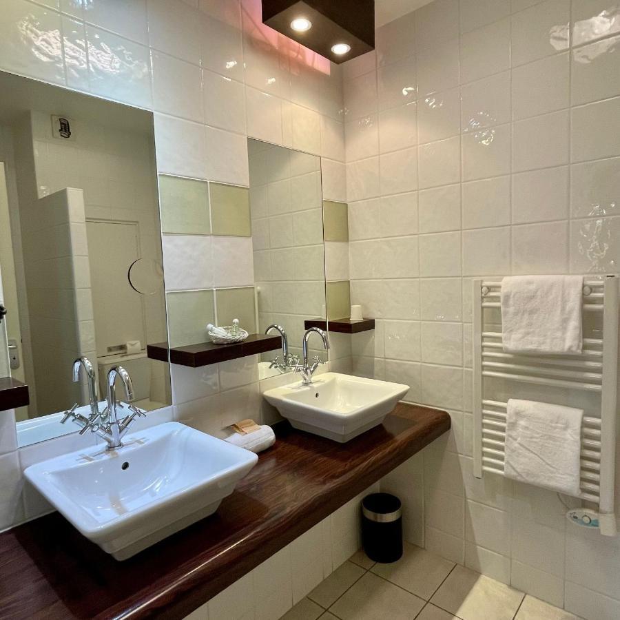 Hotel Au Logis Des Remparts Saint-Émilion Екстериор снимка