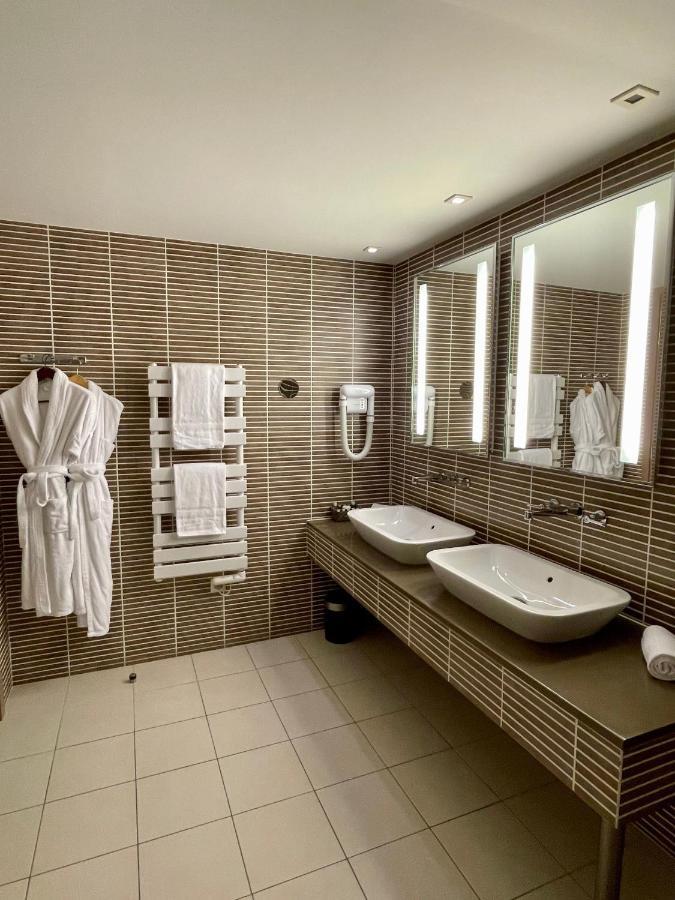 Hotel Au Logis Des Remparts Saint-Émilion Екстериор снимка
