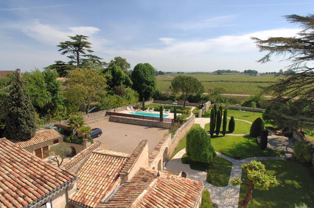 Hotel Au Logis Des Remparts Saint-Émilion Стая снимка