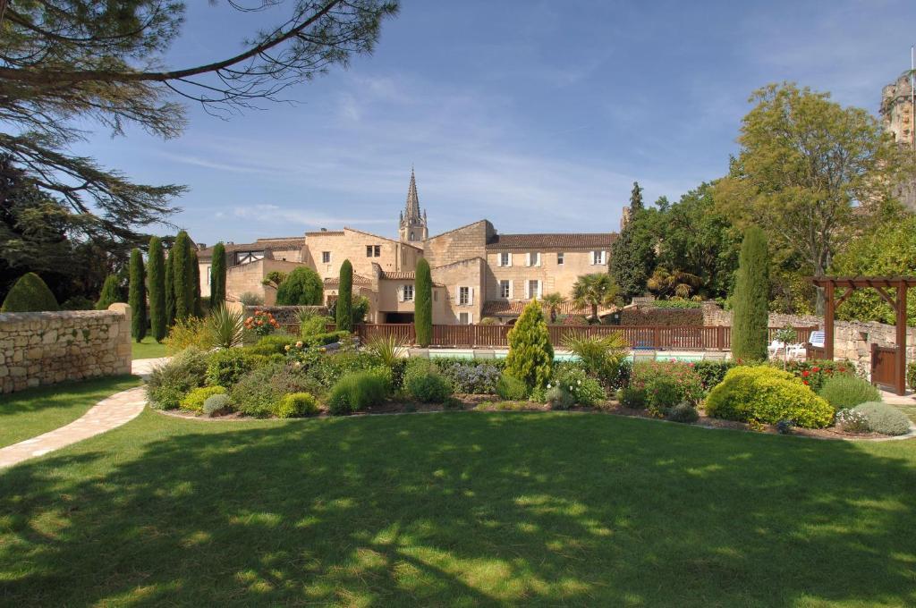 Hotel Au Logis Des Remparts Saint-Émilion Екстериор снимка