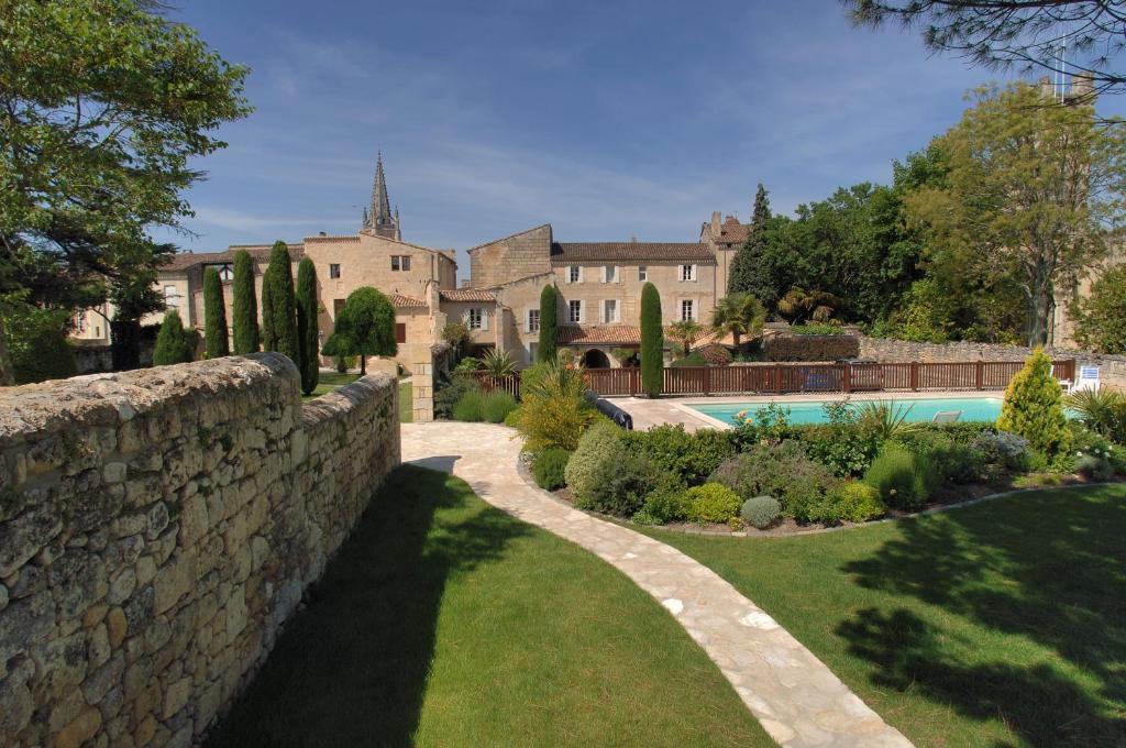 Hotel Au Logis Des Remparts Saint-Émilion Екстериор снимка