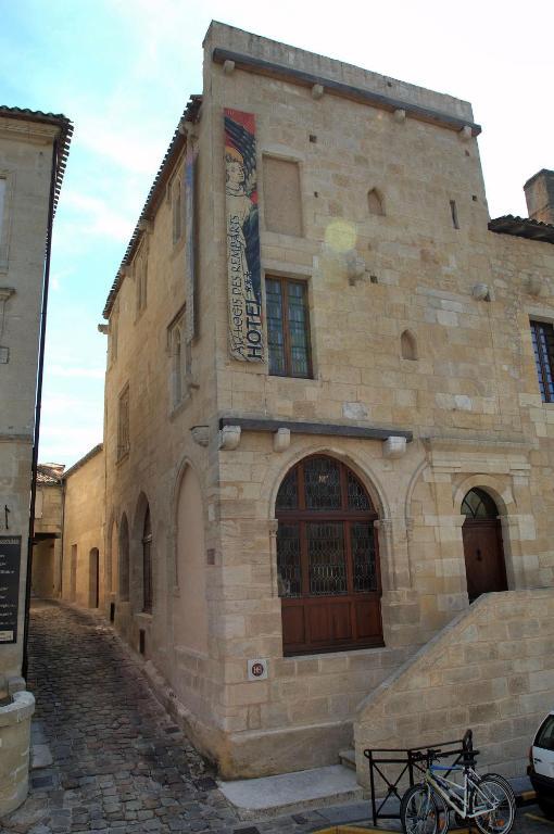 Hotel Au Logis Des Remparts Saint-Émilion Екстериор снимка