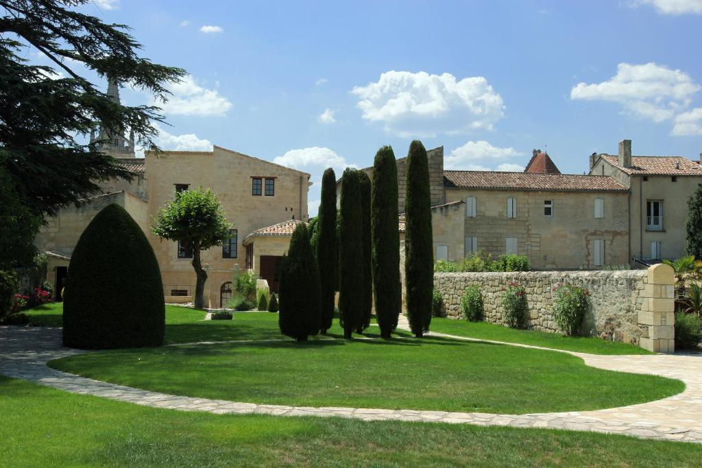 Hotel Au Logis Des Remparts Saint-Émilion Екстериор снимка
