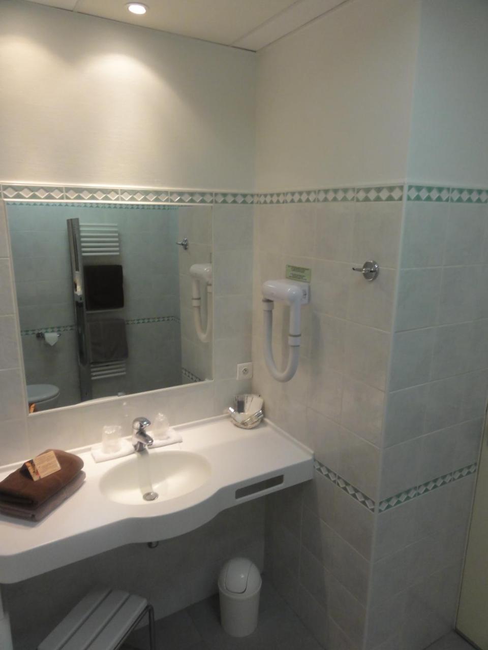 Hotel Au Logis Des Remparts Saint-Émilion Екстериор снимка